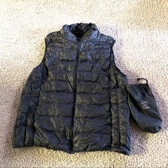 Uniqlo Jackets & Blazers - XXL uniqlo ultra light down vest zip up - black